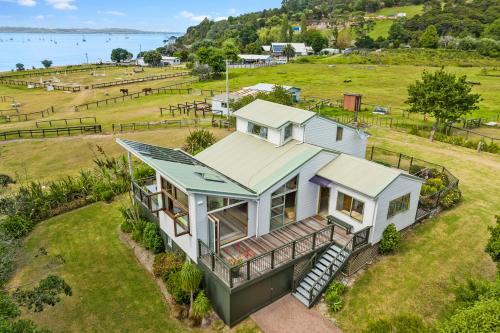 Coastal Calm in Auckland