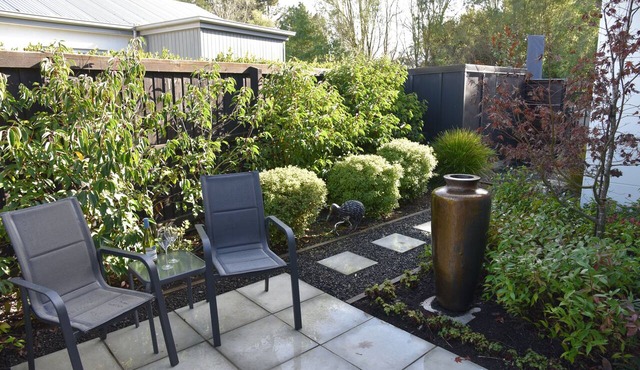 Cosy Luxury near Airport - Continental Breakfast, Spa and Pool in Christchurch