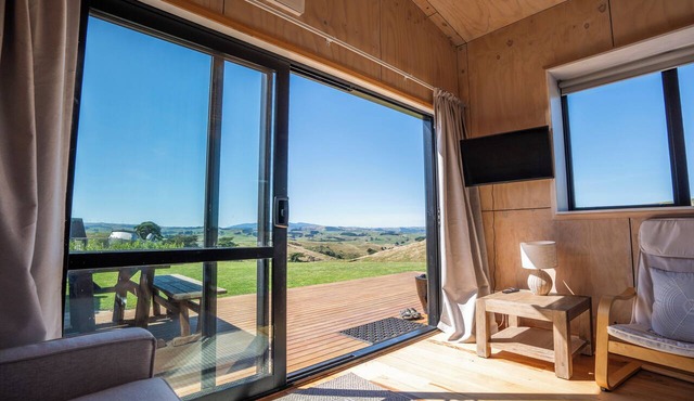 Country Studio with a View – near Raglan in Raglan