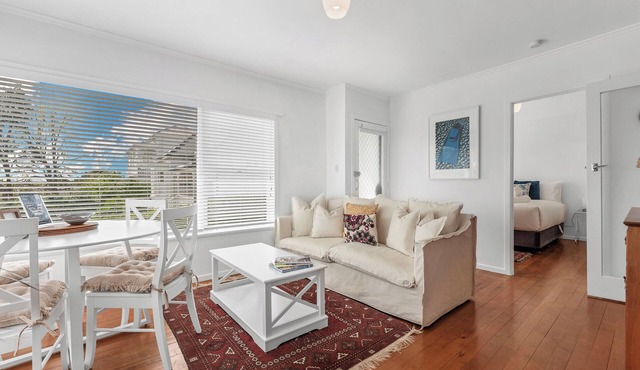 Devonport Comfort by Bespoke Stays