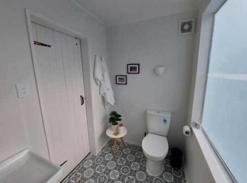DuxHouse BnB
