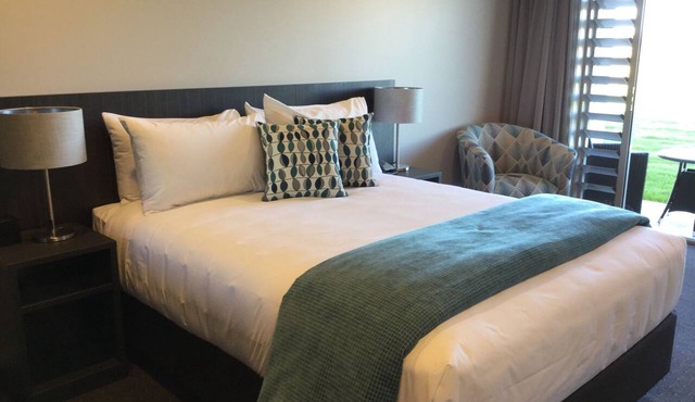 East Pier Hotel