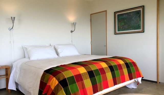 Eco-Friendly Room in a Bed and Breakfast with Stunning Views in Nelson, New Zealand in Nelson