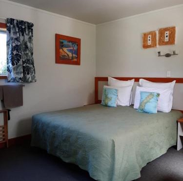 Eden's Edge Lodge in Riwaka