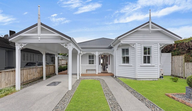 Elegant Family Haven by Bespoke Stays