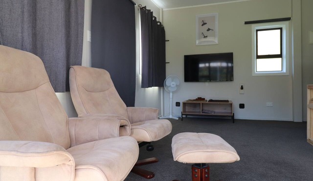 Escape to a peaceful rural retreat on Coast Road, Akitio awaits for you in Pongaroa