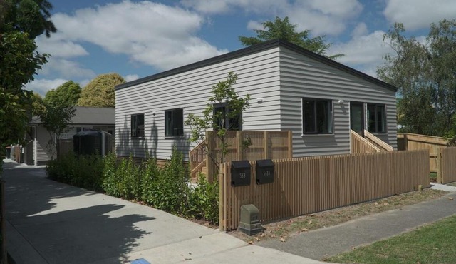 Evolve Pioneer - Modern Three Bedroom Two Bathroom Home in Palmerston North