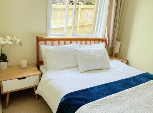 Family suite at Campbells Bay -Netflix TV in Auckland