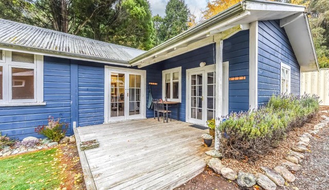 Fantail Cottage Kaiuma Bay - Havelock Holiday Home in Saint Omer