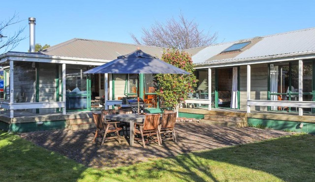 Five Mile Yay - Five Mile Bay Holiday Home