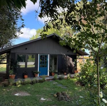 Five Paddocks Blue Cottage