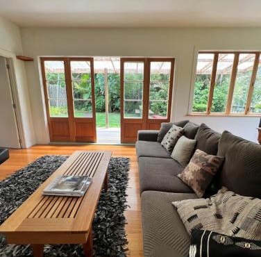 Forest Hideaway ~ Rustic in Coromandel Town