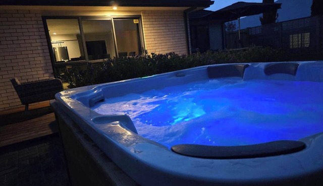Forest Lakes Lux - Spa Pool, Ride to Forest