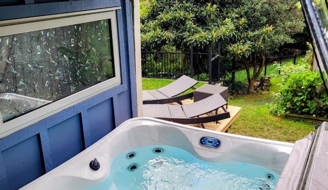 Garden Bliss & Bird Sanctuary in Paihia Estuary