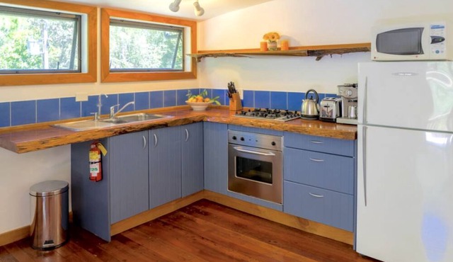 Garden Cottage Rental with Al Fresco Bathtub in Kerikeri, Bay of Islands, New Zealand in Kerikeri