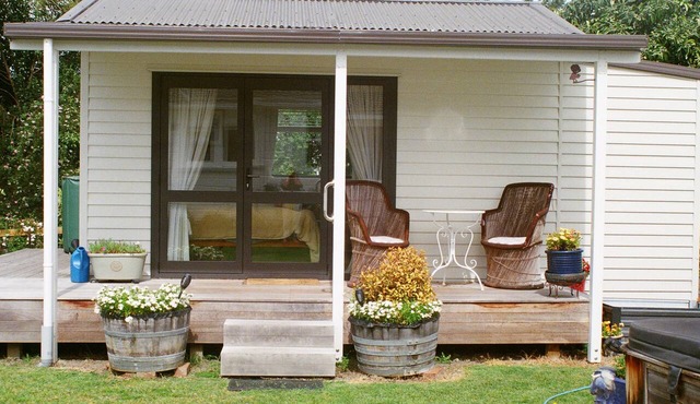 Garden setting 1-bedroom bed & breakfast studio in charming Havelock North in Havelock North