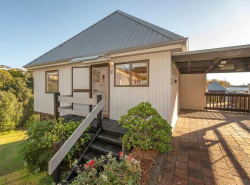 Getaway - Onemana Holiday Chalet in Onemana