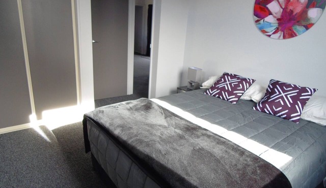 Glenavys Waitaki River Motor Camp - Caravan Park in Glenavy