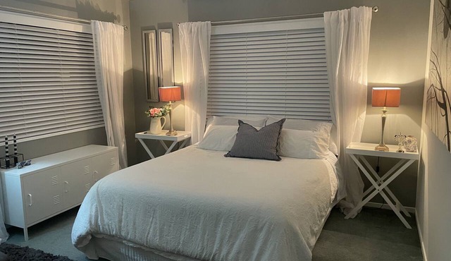 Great-Located North Shore Room in Tropical Garden – Close to the Beach 🌴🌊 in Auckland