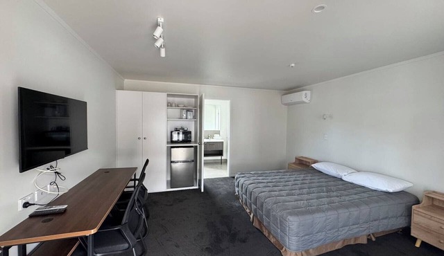 Grosvenor Motor Inn in Hamilton