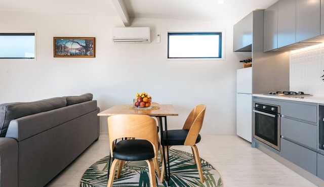 Guest House on Queens