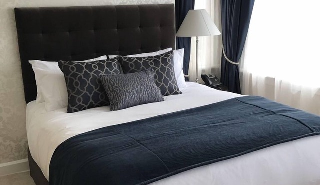 Hackthorne Gardens Luxury Accommodation in Christchurch