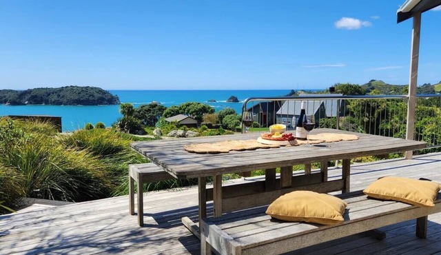 Hahei Island Outlook - magical views, close to Cathedral Cove track