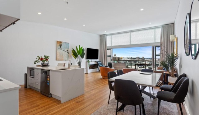 Harbour View 2-Bedroom on Iconic Princes Wharf