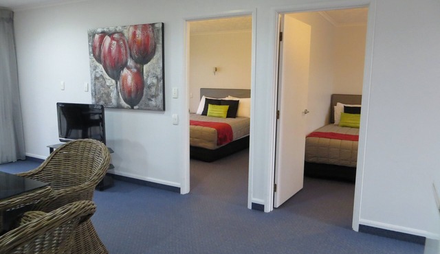 Harbour View Motel on Ahuriri Beach in Napier NZ with sea view suites