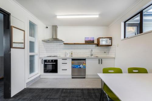 Harewood Lodge in Christchurch