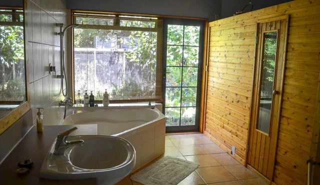 Home in the vineyards in Tuamarina