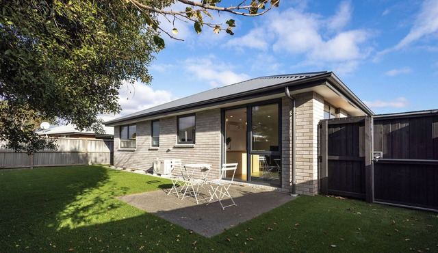 Hornby 3 Bedroom Home with Garage in Christchurch