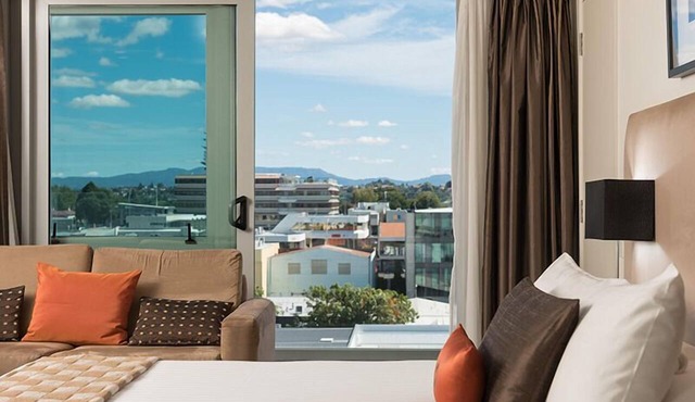 Hotel on Devonport