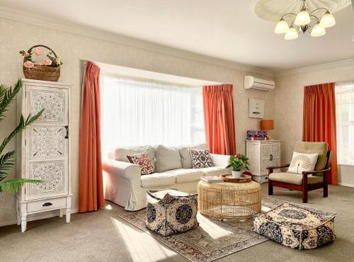 Huge 3BR Cosy House for Family and Business, Ultra-Fast Wi-Fi , close to Chartwell Mall