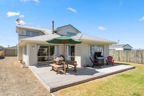 Hunia Haven - Himatangi Beach Holiday Home in Himatangi Beach