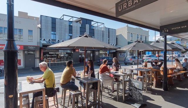 Inner City Apartment 1 with Car Park + Rooftop Balcony in Nelson