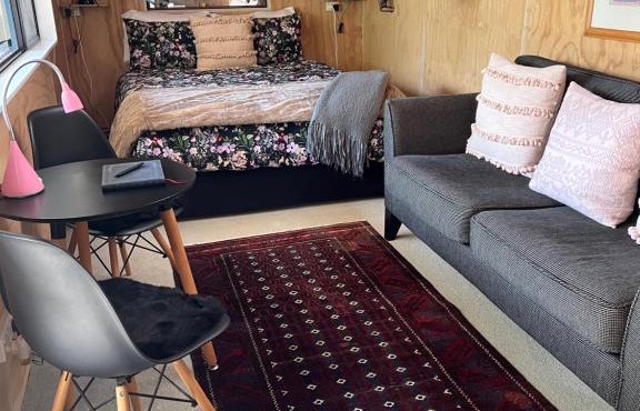 Kākā Ridge Retreat Bush Hideaway