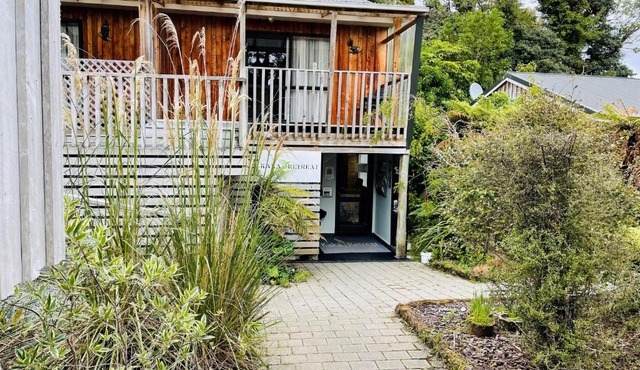 Kaka Retreat Motel, Stewart Island in Half-moon Bay