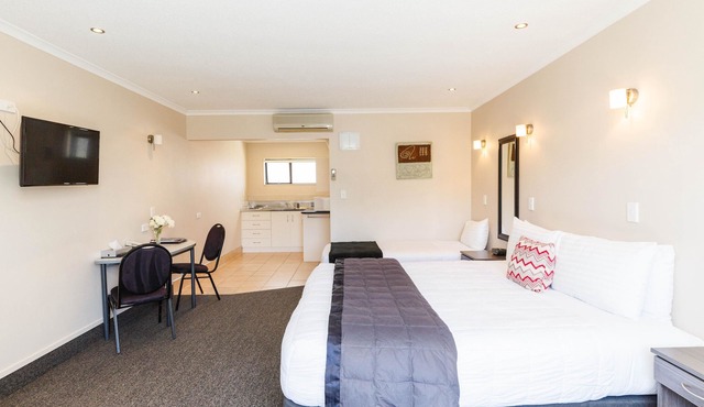 Kauri Court Motel and Apartments
