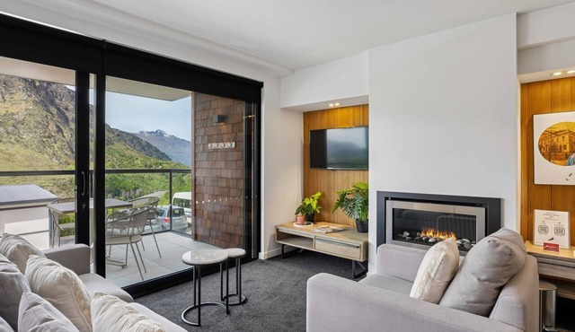 Kiwi Studio Apartment minutes from Coronet Peak in Queenstown