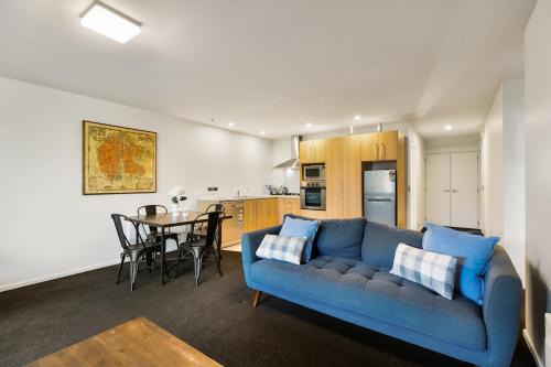 Lake & Alps on Your Doorstep & Resort Facilities in Wanaka