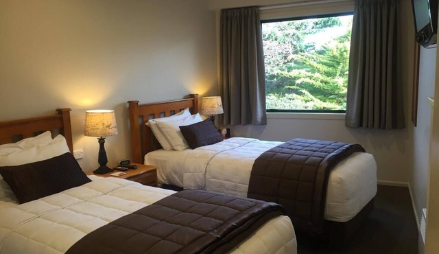 Lake Roxburgh Lodge in Lake Roxburgh Village