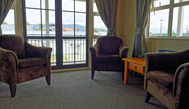 Lantern Court Motel in Reefton