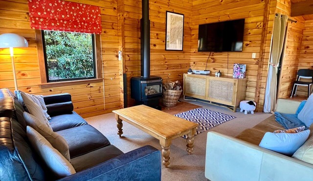 Lavender Lodge - Cosy family retreat, short stroll to town in Hanmer Springs