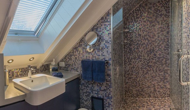 Luxury Eco Apt w/Pool, Gym & Sauna - Adults only in Wanaka