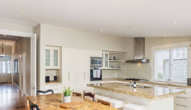 Magnificent Villa Getaway|by Furnished Rentals in Auckland