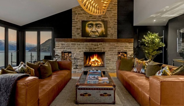 Matakauri House Queenstown by MajorDomo | Elevated Aspen Grove Villa with Lake Wakatipu & Remarkables Views, Spa & Outdoor Fireplace in Queenstown