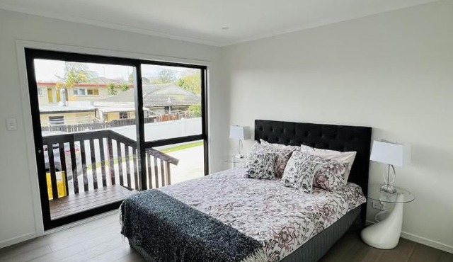 Matuhi Deluxe studio with kitchenette