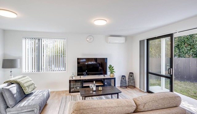 Mayfair Holiday Home - Hastings Accommodation
