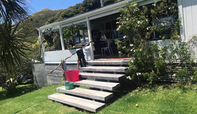 Medlands Beach House in Great Barrier Island